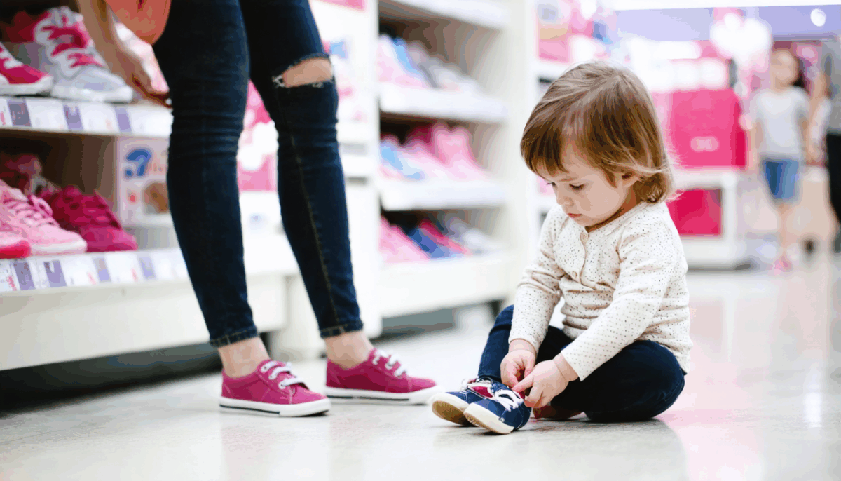 découvrez notre guide complet pour choisir les chaussures parfaites pour votre bébé, avec des conseils pratiques pour assurer confort et sécurité à chaque étape de sa croissance.