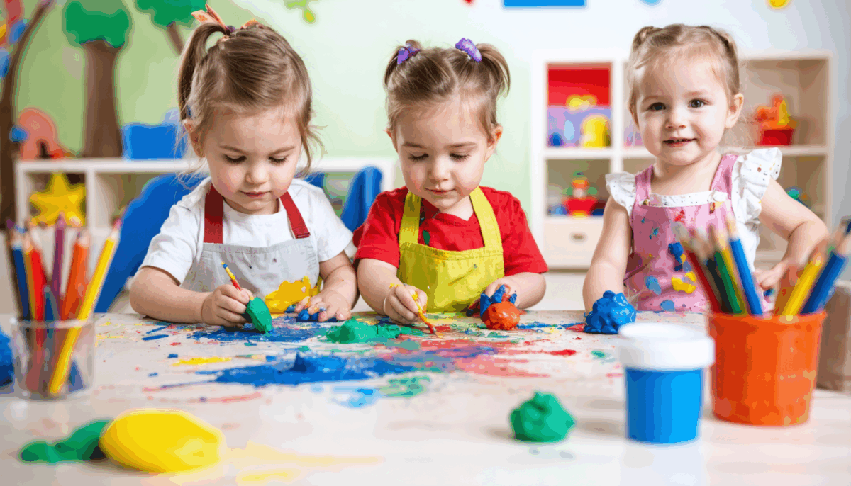 découvrez des idées de cadeaux créatifs et ludiques pour enfants dès 4 ans, parfaits pour stimuler leur imagination et leur développement.
